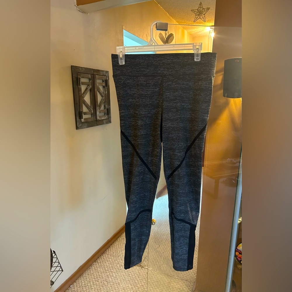 Black and gray Spalding tights